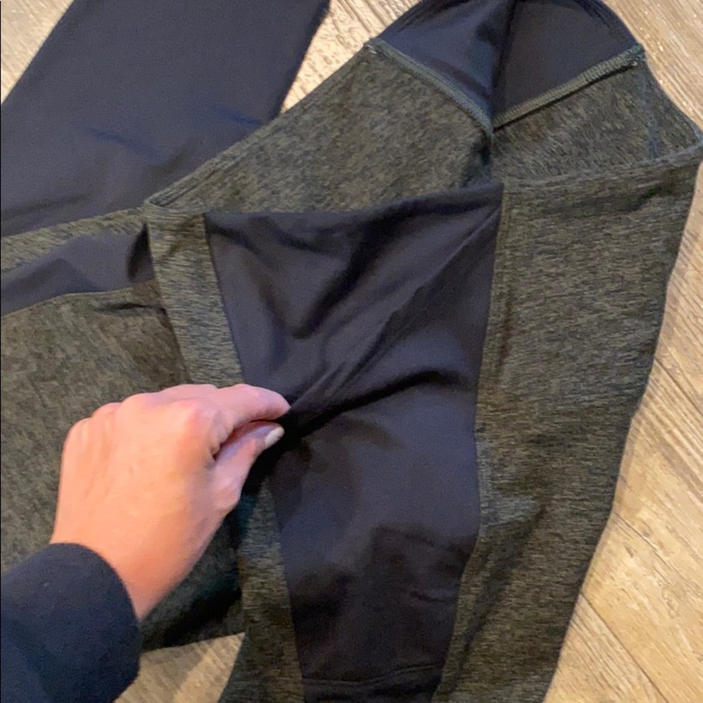 Victoria’s Secret warm leggings size medium. NW/OT - Picture 3 of 4